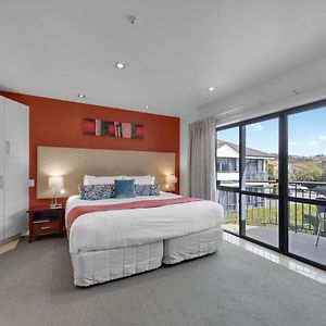 Executive Studio Apartment Spa Bath